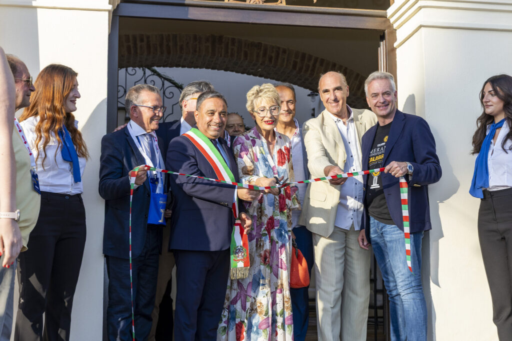 Merano WineFestival Calabria incanta: in migliaia a Cirò - Sapori News 