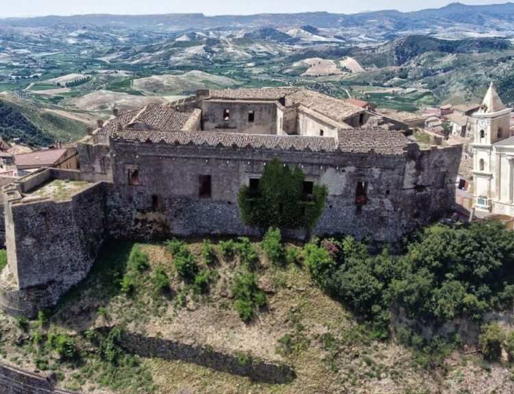 Vino, cultura e storia protagonisti a Cirò dal 7 al 9 giugno. Degustazioni e incontri al Merano WineFestival Calabria.