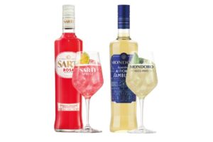 Scopri le novità Spritz Campari: freschi, floreali e perfetti per ogni gusto. Vivi l'estate 2025 con il tuo aperitivo ideale!