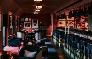 Scopri SALI, il nuovo rooftop giapponese a Milano con vista, cocktail unici e cucina izakaya. Vivi un’esperienza esclusiva.