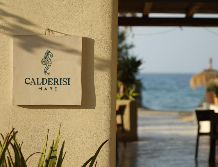 Scopri Calderisi Mare, beach club esclusivo in Puglia tra mare, cucina gourmet ed eventi. Vivi un'estate indimenticabile!