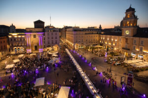 Cena dei Mille 2025 a Parma con menu stellato, grandi chef e prodotti eccellenti della Food Valley. Posti limitati, non perdere l’evento!