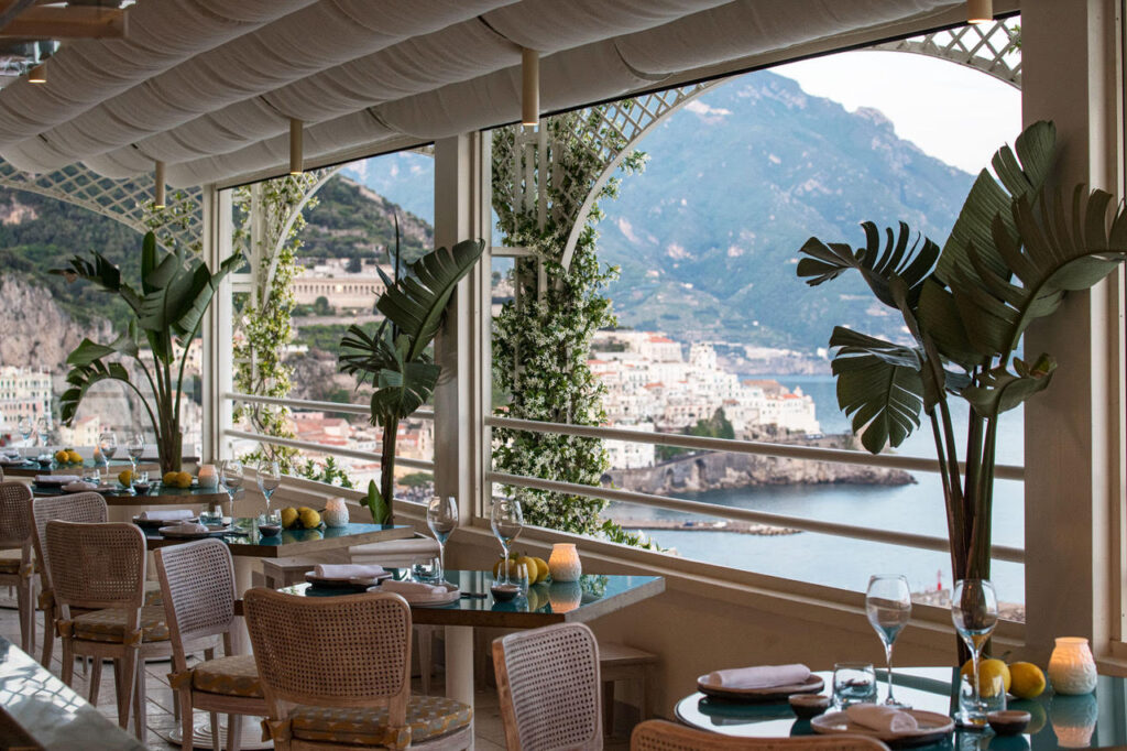 Senzafine, il nuovo rooftop restaurant ad Amalfi tra Italia e Giappone - Sapori News 