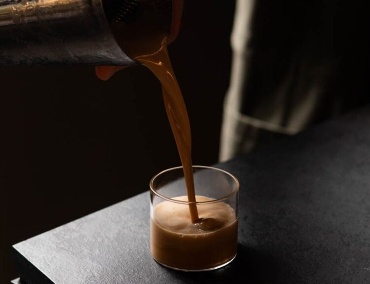 Scopri dove celebrare la Giornata internazionale del Caffè in Italia tra rituali, gusto e luoghi iconici, vivi un'esperienza unica