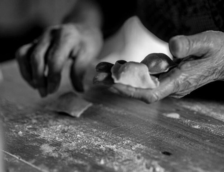 Scopri 3 ravioli fusion che uniscono sapori dal mondo e cucina italiana. Ricette originali da cucinare oggi stesso!