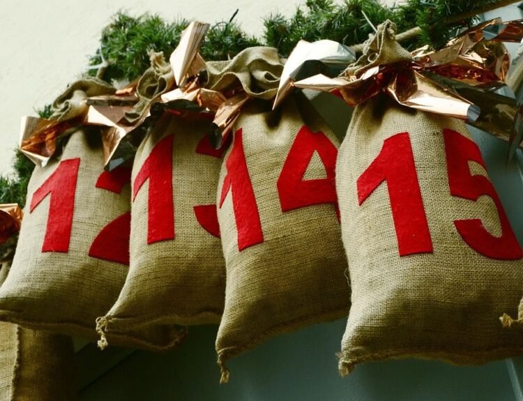 Scopri i migliori calendari dell’Avvento food 2025: cioccolato, tè, gin e delizie gourmet per rendere unico il tuo Natale!