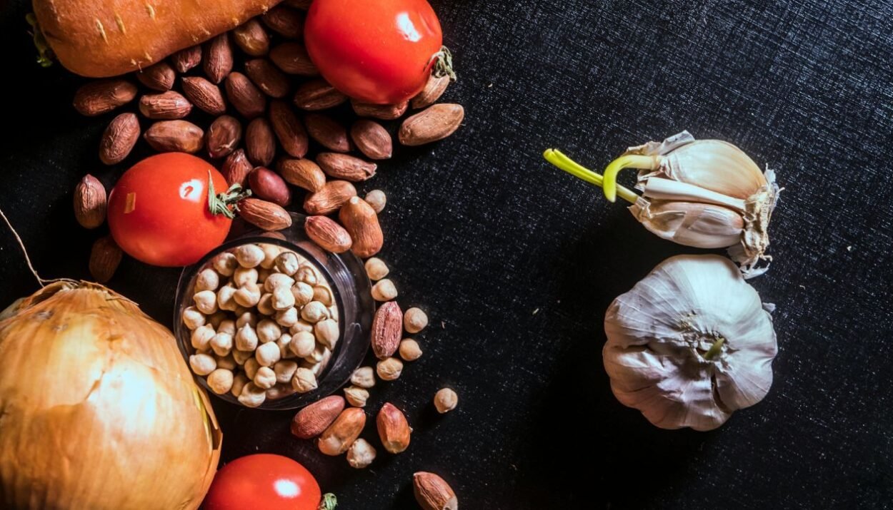 Scopri 5 ricette autunnali con legumi e verdure di stagione: calde, sane e sostenibili. Ideali per coccolarti nelle sere fredde!