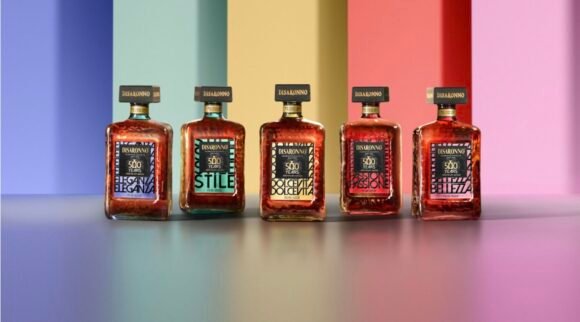 SaporiNews-Disaronno-celebra-i-500-anni-con-una-collezione-limited-edition-esclusiva-580x322 Screenshot