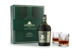 foto del cofanettio natalizio 2025 di Rum Diplomático