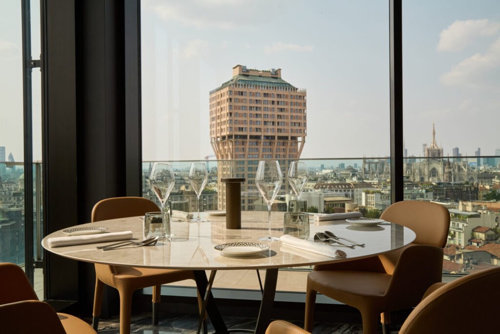 Orizzonti_4-1024x683 Natale e Capodanno 2025 a Milano: menù gourmet per iniziare l’anno con gusto