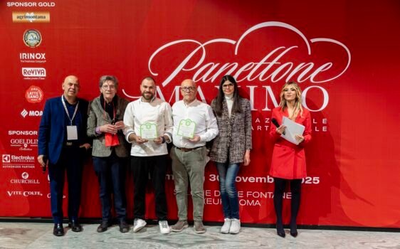 Panettone-Maximo-celebra-i-migliori-panettoni-dItalia-562x350 Panettone Maximo celebra i migliori panettoni d’Italia
