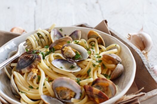 SaporiNews-Natale-al-gusto-di-mare-vongole--526x350 SaporiNews Natale al gusto di mare - vongole