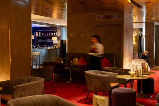 Grand-Lounge-Bar-Rosa-Grand-Mlano-526x350 Milano Cortina 2026: olimpiadi a tavola. I ristoranti da non perdere