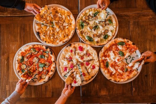 Le-creazioni-di-due-grandi-cuochi-romani-per-il-World-Pizza-Day-2026-526x350 Le creazioni di due grandi cuochi romani per il World Pizza Day 2026