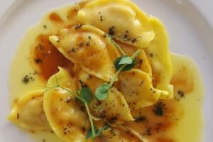 Milano Cortina 26 è il piatto gourmet che unisce sapori alpini e milanesi al Grand Hotel Savoia in vista delle Olimpiadi 2026 - Saporinews