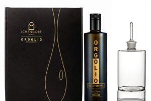 Orgolio + Ichendorf unisce olio toscano IGP e vetro d'autore in set eleganti, ideali come regalo raffinato. Da gennaio 2026. - Saporinews