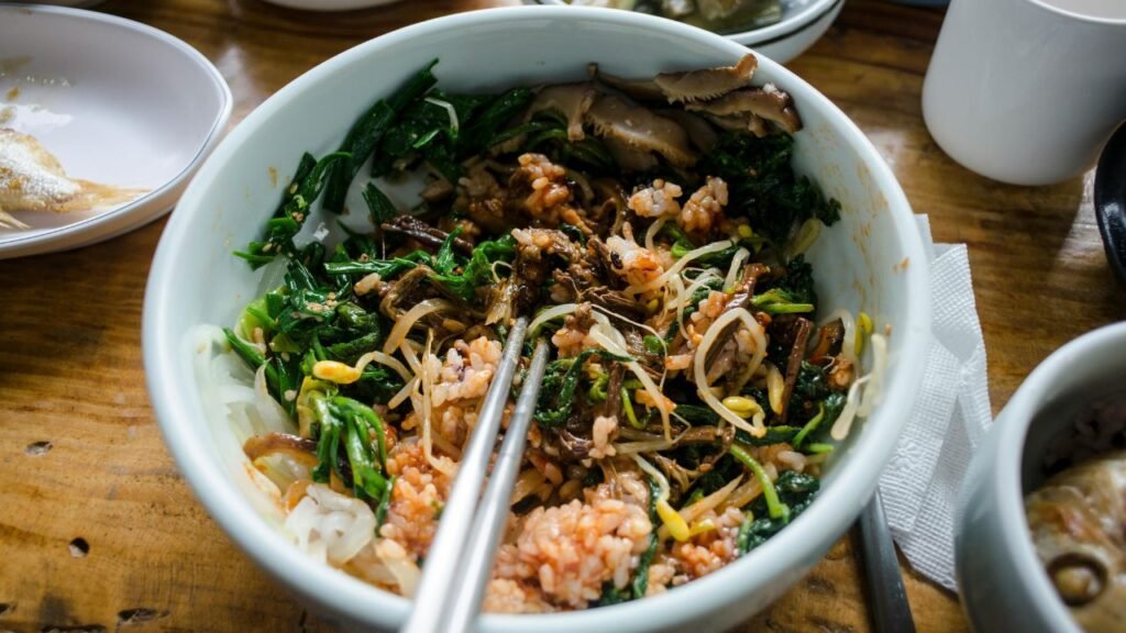 Progetto-senza-titolo-2026-01-06T192151.241-1024x576 Korean wave in cucina: cibo coreano e fusion in Italia