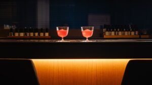 Solo a febbraio al LabSolue Bar di Magna Pars Milano: scopri il cocktail ispirato al profumo 214 Legno di Pepe. Saporinews