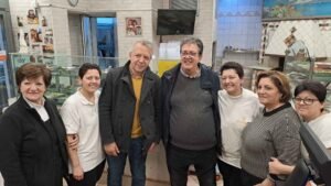 Luciano Pignataro con la famiglia Gallifuoco