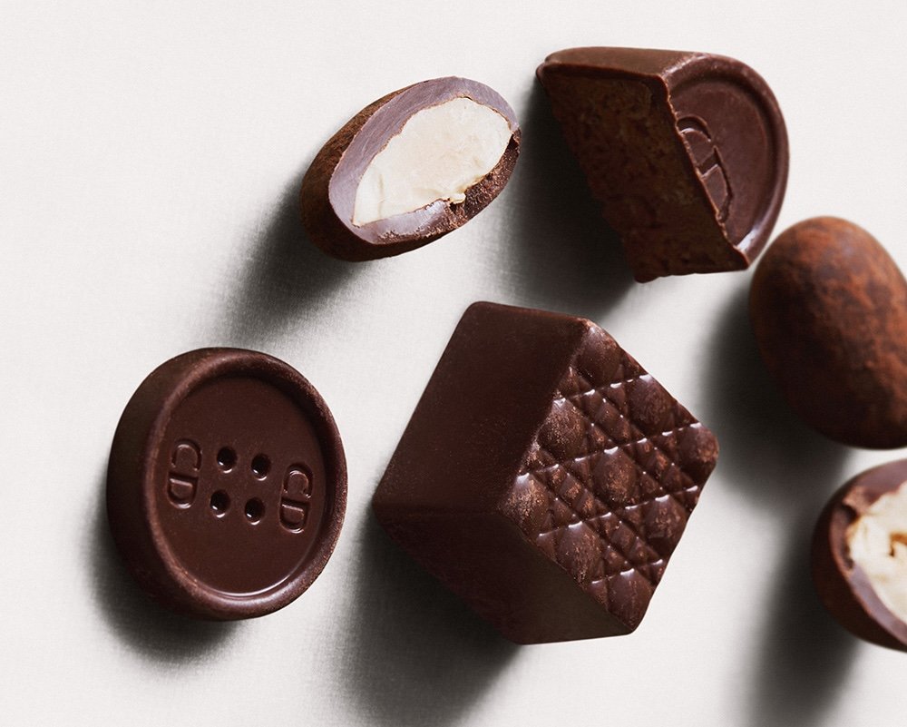 LOEUF-EN-CHOCOLAT-DU-30-MONTAIGNE-PAR-ALLENO-8-1 Uovo di Pasqua Dior & Alléno: lusso, cioccolato e alta pasticceria