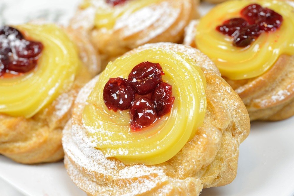 Zeppole-di-San-Giuseppe-il-dolce-tradizionale-della-Festa-del-Papa.-SaporiNews- Osteria Pugliese Gatto Bianco Festa del Papà Milano: serata speciale con orecchiette e zeppole di San Giuseppe