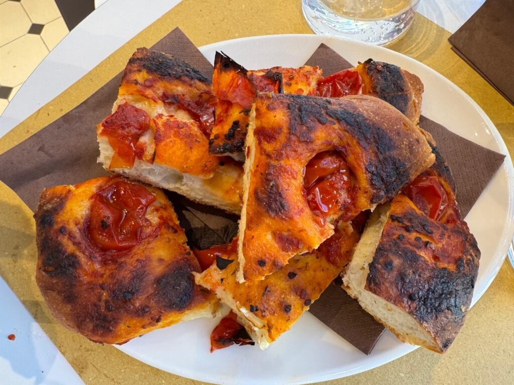 1WhatsApp-Image-2026-04-04-at-10.02.05-1024x768 Breadroom: dove il pane di famiglia diventa esperienza, tra radici pugliesi e gusto contemporaneo