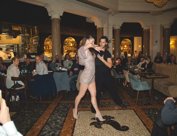 saporinews Mini dinner show boutique