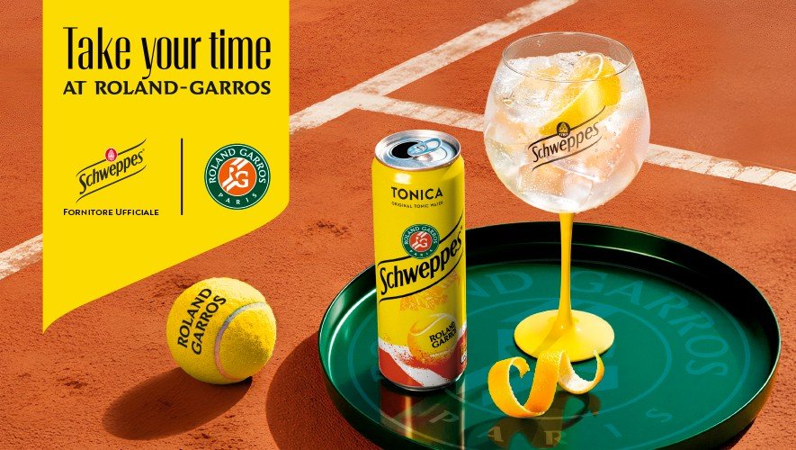 Schwepeps_TakeYourTime_Campagna-2026 Schweppes® Roland-Garros 2026: la campagna “Take Your Time” celebra il rito del tempo perfetto