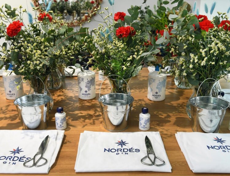 Nordés gin: a Milano laboratori floreali per la Festa della Mamma