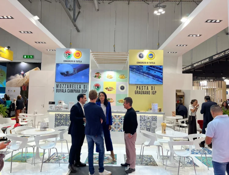 Pasta di Gragnano IGP e Mozzarella di Bufala Campana DOP a Tuttofood