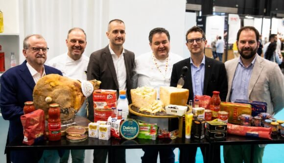 Cena-dei-Mille-di-Parma-con-Gennaro-Esposito-580x332 Cena dei Mille di Parma con Gennaro Esposito