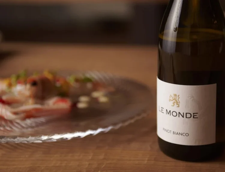 Le Monde Pinot Nero Rosé Brut: il brindisi dell’estate