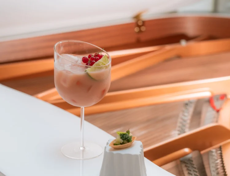 Château Monfort presenta la Summer Drink List 2026