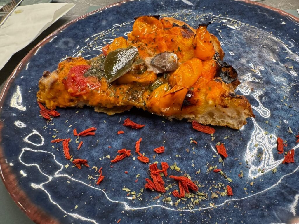 Unknown-1-1024x768 Alla scoperta delle meraviglie del Golfo: quando la pizza napoletana diventa alta cucina