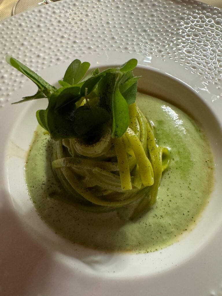 Unknown-1-3-768x1024 Al Peršéf Livigno: il ristorante dove i sapori autentici della montagna prendono vita davanti agli ospiti