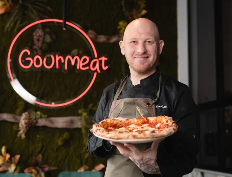 La Pizzeria Gourmeat di Aversa presenta la nuova creazione estiva di Valerio Ciambelli *