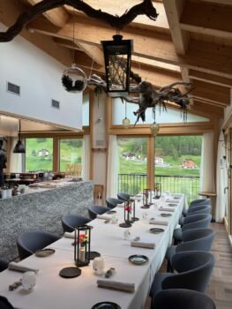 l-Persef-Livigno-il-ristorante-di-montagna-con-cucina-a-vista-e-prodotti-a-km-0-1-263x350 l Peršéf Livigno: il ristorante di montagna con cucina a vista e prodotti a km 0