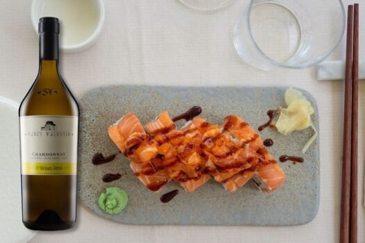 XKwTAoAU-525x350 Chardonnay Sanct Valentin 2024: il vino ideale con il sushi