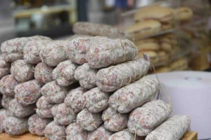 Il Maxi Violino di Salame protagonista della Festa del Salame di Cremona 2026 nel centro storico della città.