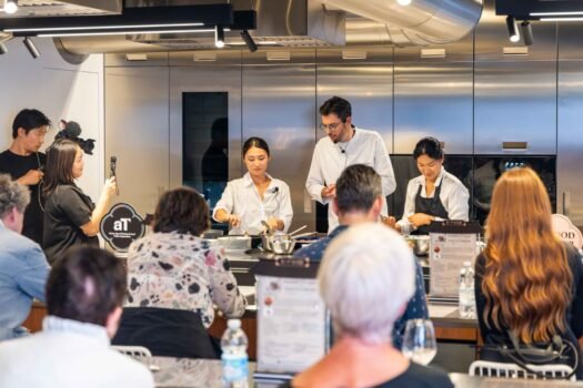 Showcooking-KFoodPopUp-Milano-525x350 Showcooking-KFoodPopUp-Milano
